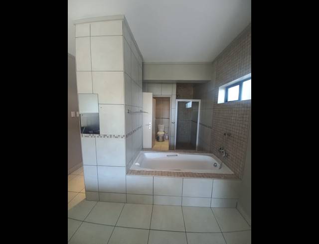 3 BEDROOM APARTMENT FOR SALE IN MARGATE